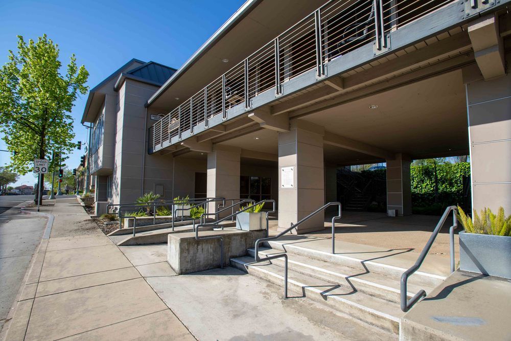 1388 Court St, Redding, CA 96001